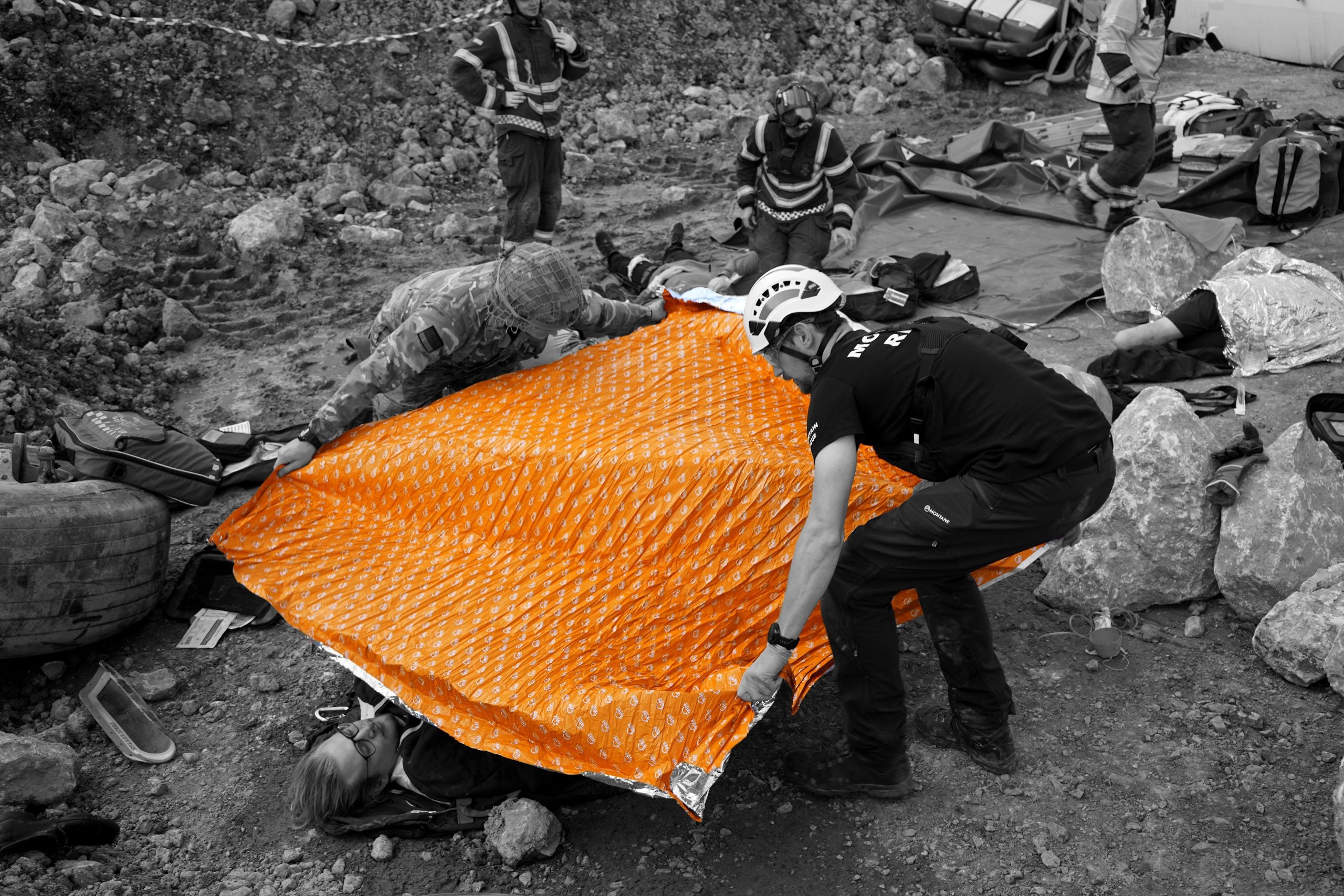 Igloo Pro Hypothermia Blanket – Large – Emergency Orange